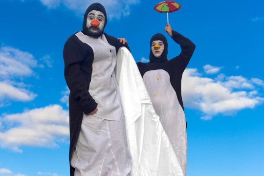 Antzeztaun 2026: Oihulari Klown: "Hau beroa!"