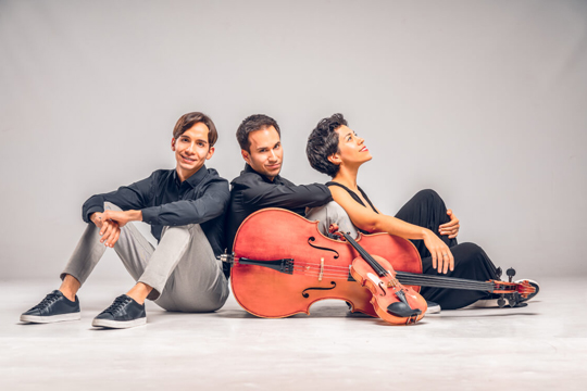 Donostiako Musika Hamabostaldia 2022: Alb&eacute;niz Tr&iacute;o