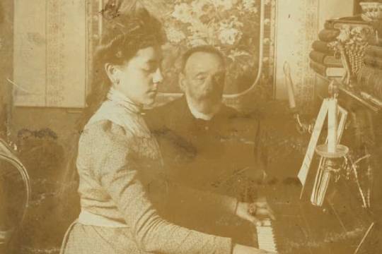 "Pilar de Zubiaurre (1884-1970): Landabarrenako Damia"