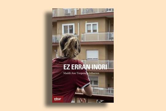 Irakurle txoko feminista: "Ez erran inori" (Maddi Ane Txoperena)