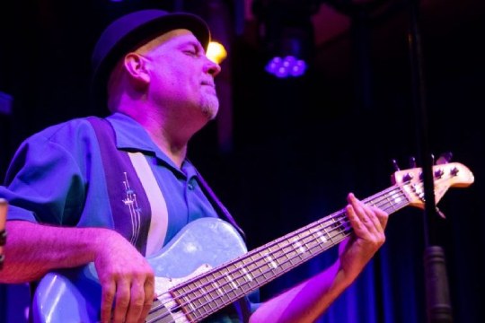 MAT&Iacute;AS MIGUEZ "SWANGO"