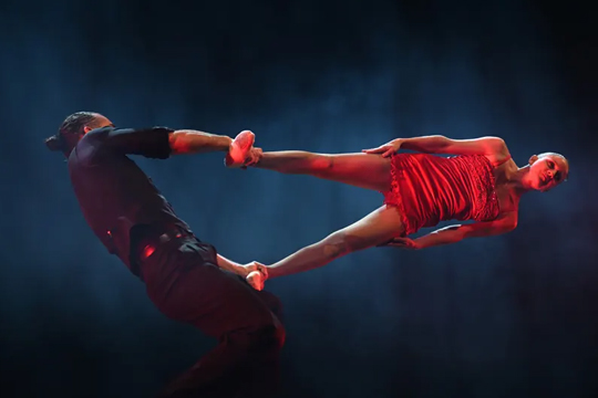 Iturritik Jaialdia 2026: "Street Pole Dance" + "Otros Aires" Iturritik Jaialdia 2026: "Street Pole Dance" + "Otros Aires"