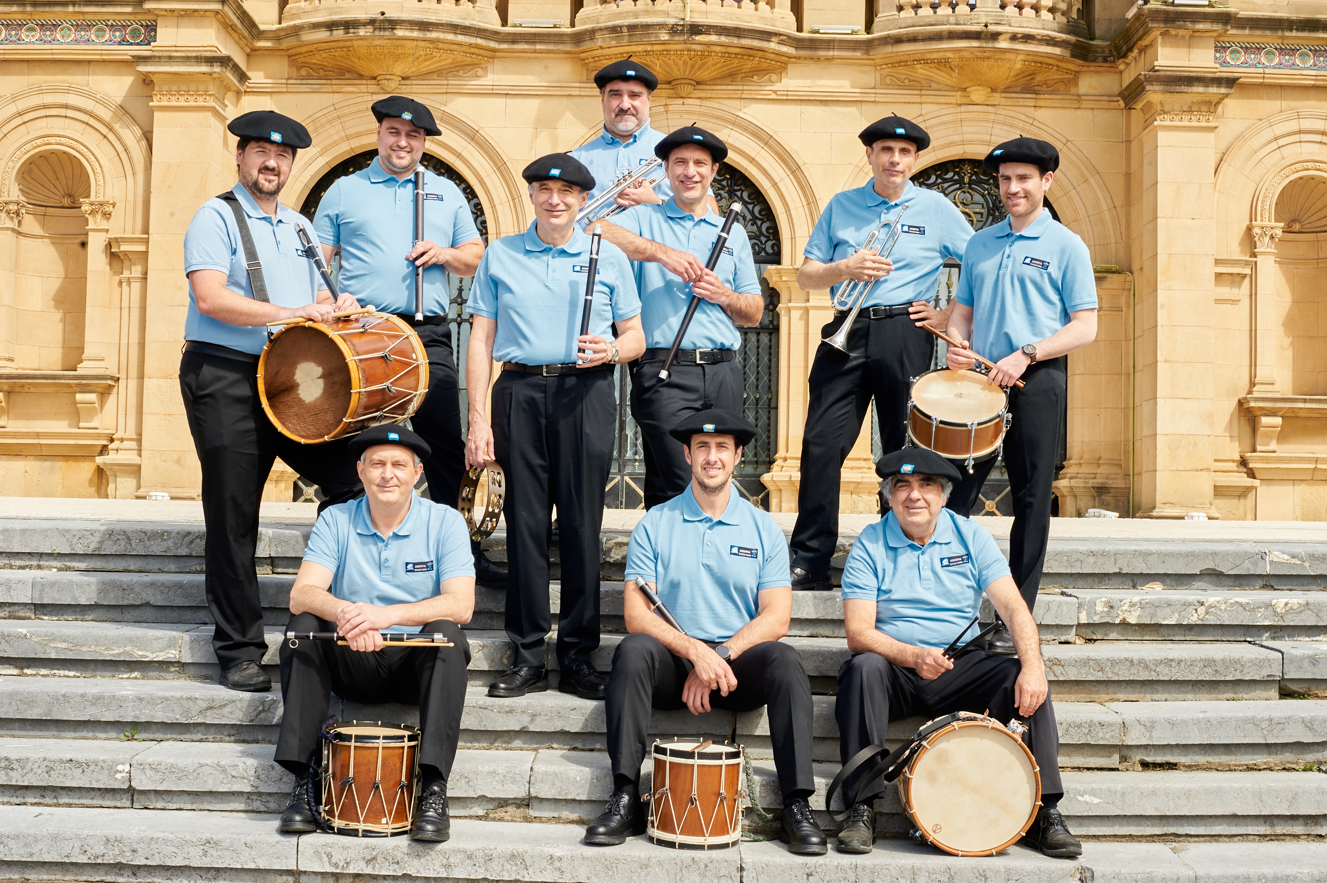 Concierto de la banda municipal de txistularis de San Sebasti&aacute;n