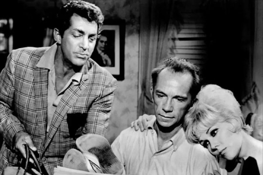 "B&eacute;same, tonto. Billy Wilder"