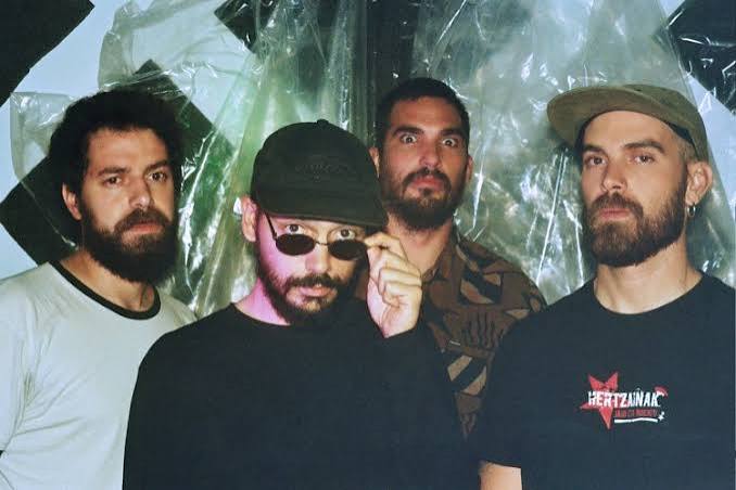 THE VINTAGE CARAVAN + PSYCHO REBEL FRONT
