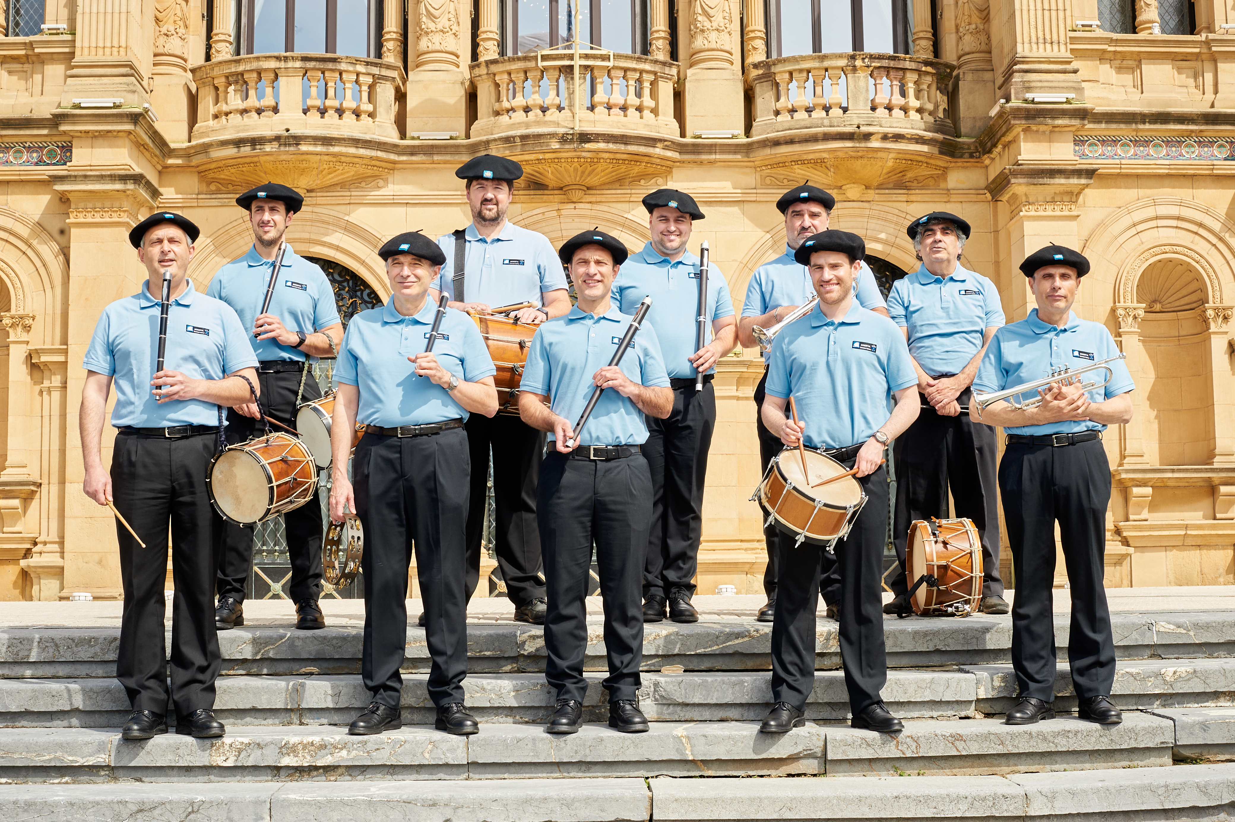 Concierto de la banda municipal de txistularis de San Sebasti&aacute;n