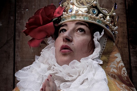 "La Virgen del Roc&iacute;o se aparece porque se lo ha dicho su psic&oacute;loga"